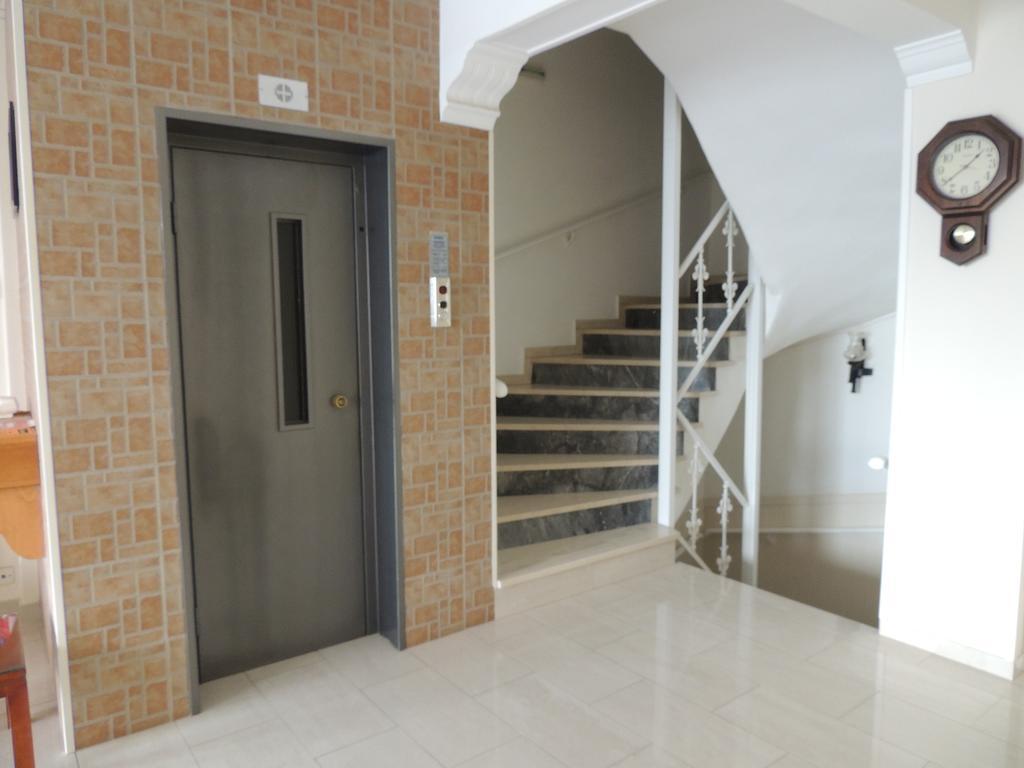 Miami Studios Loutra Edipsou  Luaran gambar